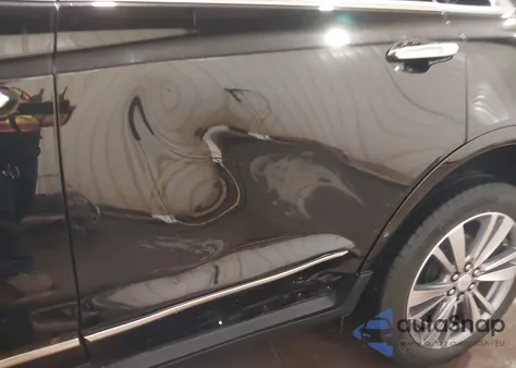 2024 Cadillac Xt5 Awd Premium Luxury z USA, uszkodzony, nr VIN 1GYKNDR49RZ756839